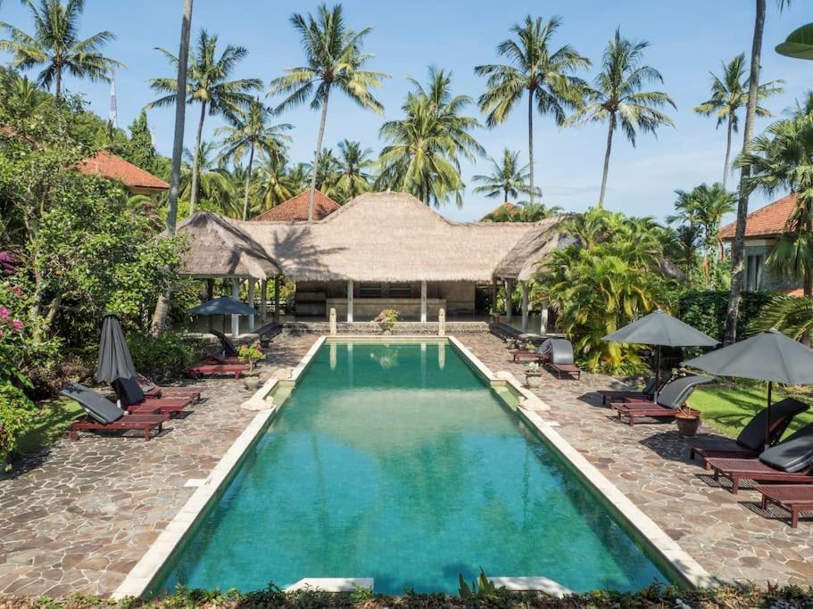 Villa 7, Secret Garden, Kerandangan, Near Senggigi Mataram Exterior foto